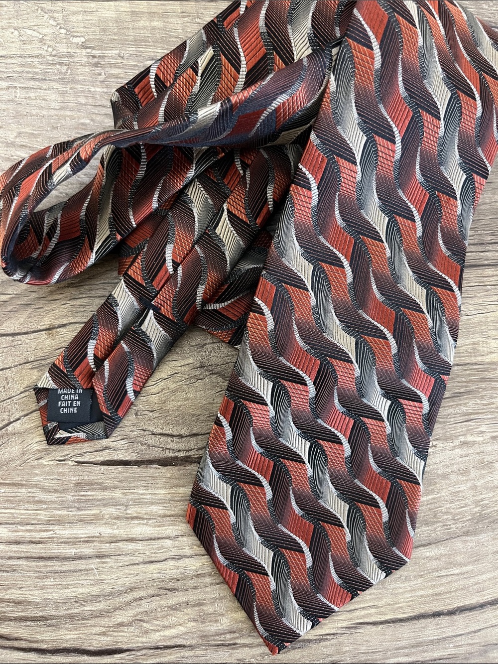 Woven Geometric Men's Tie in Red, Black & Gray